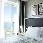 Hotel Hotel Kursaal - Fronte Mare Con Piscina Riccione