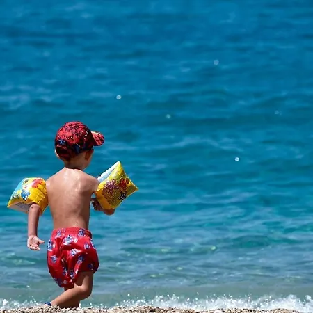 Kursaal - Fronte Mare Con Piscina 3* Риччоне