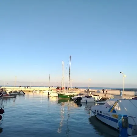 Kursaal - Fronte Mare Con Piscina 3* 리치오네