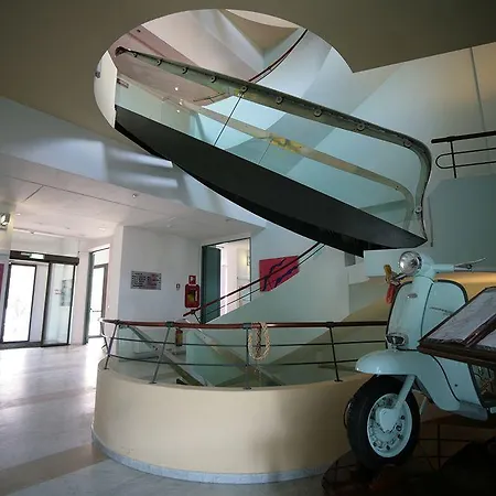 Отель Kursaal - Fronte Mare Con Piscina 3*