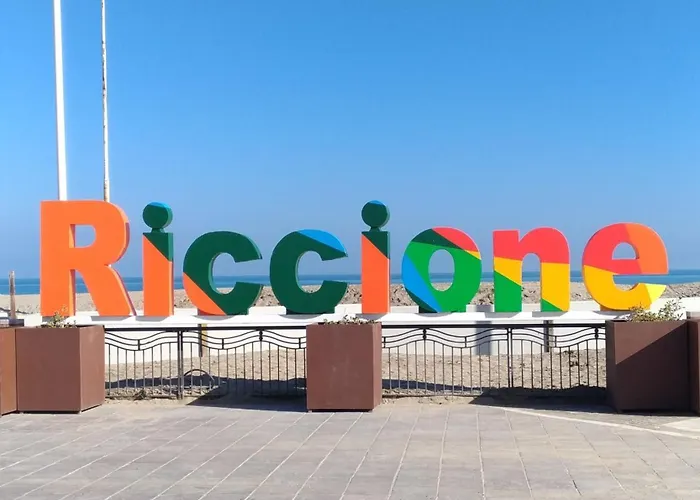 ホテル Kursaal - Fronte Mare Con Piscina 3*