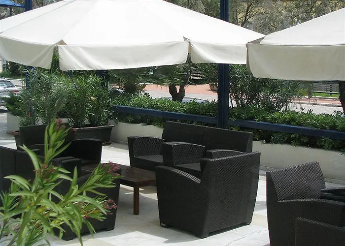 Kursaal - Fronte Mare Con Piscina