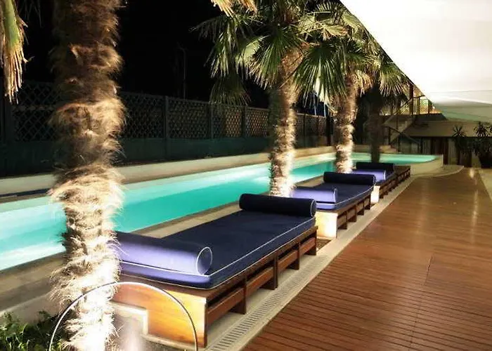 ホテル Kursaal - Fronte Mare Con Piscina