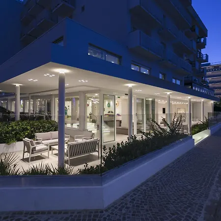 Kursaal - Fronte Mare Con Piscina فندق