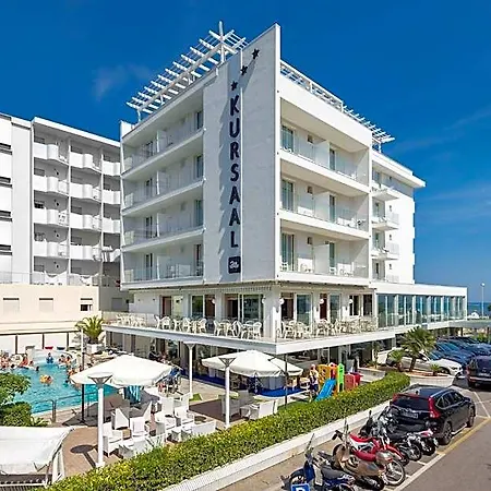 Kursaal - Fronte Mare Con Piscina Riccione