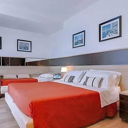 Kursaal - Fronte Mare Con Piscina Hotel