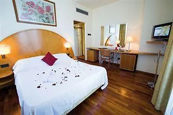 酒店 Kursaal - Fronte Mare Con Piscina