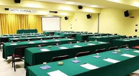 Kursaal - Fronte Mare Con Piscina 3* 里乔内