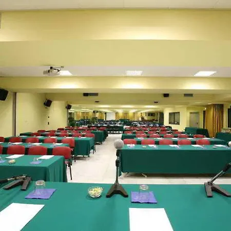 Hotel Kursaal - Fronte Mare Con Piscina Riccione