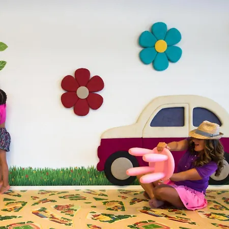 Kursaal - Fronte Mare Con Piscina 里乔内