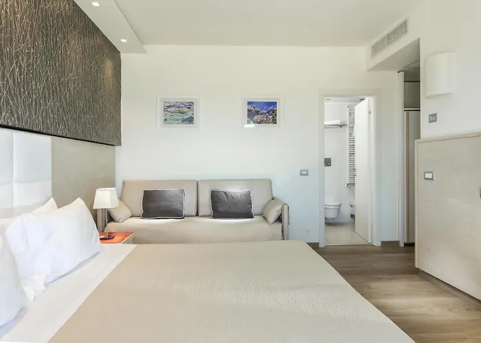 ホテル Kursaal - Fronte Mare Con Piscina 3*