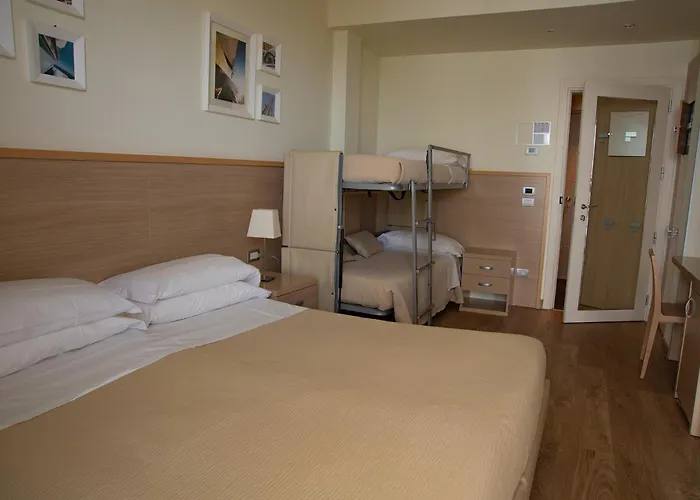 Kursaal - Fronte Mare Con Piscina ホテル