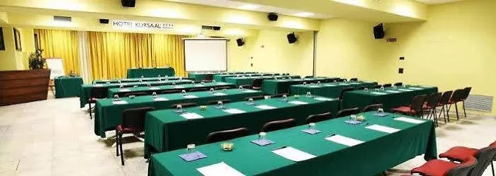 Kursaal - Fronte Mare Con Piscina 3* Riccione